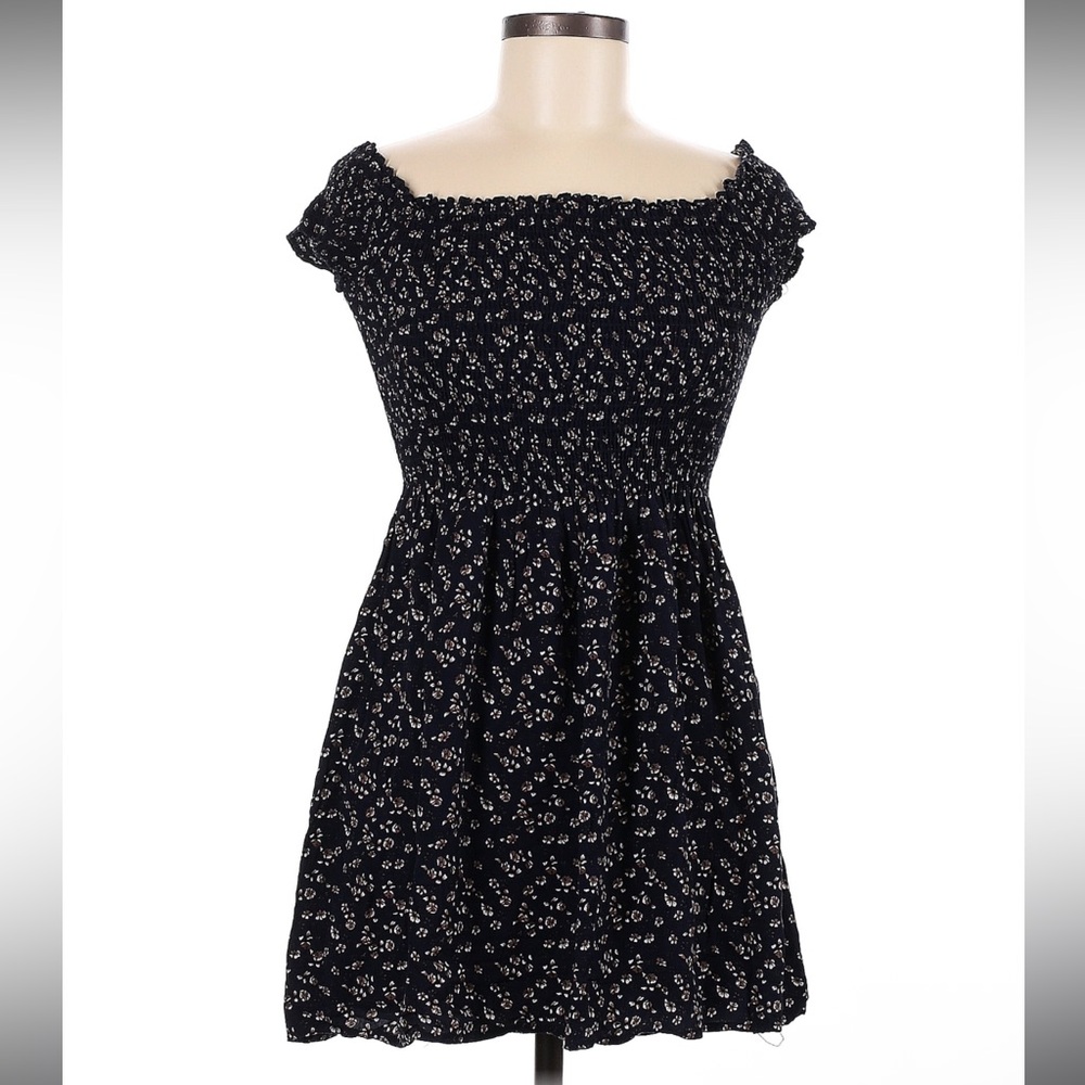 Brandy Melville Floral Off-Shoulder Dress